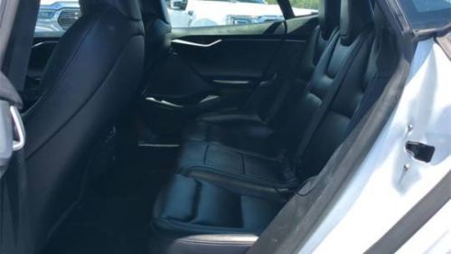 2020 Tesla Model S - Images - 14