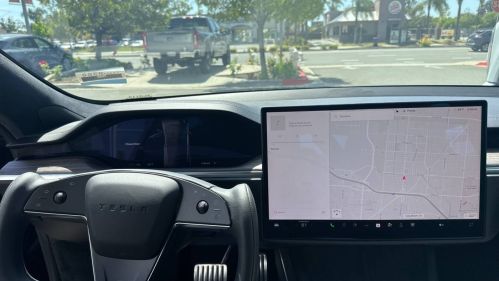 2022 Tesla Model S - Images - 7