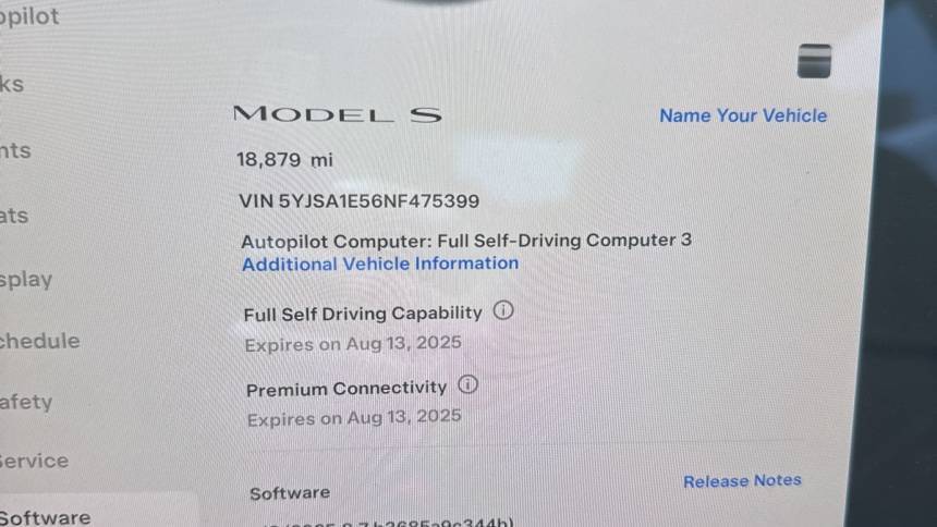 2022 Tesla Model S - Images - 8