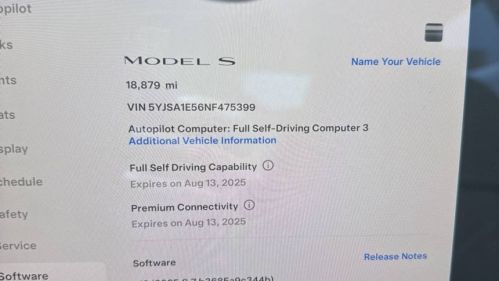 2022 Tesla Model S - Images - 8