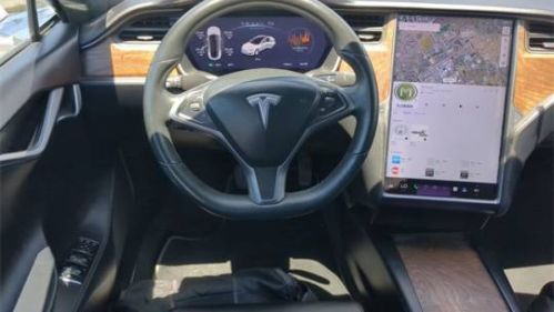 2020 Tesla Model S - Images - 16