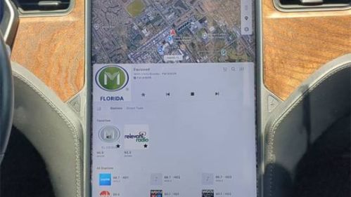 2020 Tesla Model S - Images - 18
