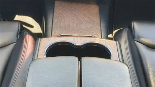 2020 Tesla Model S - Images - 19