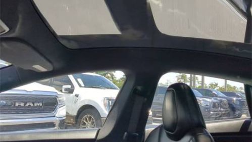 2020 Tesla Model S - Images - 21