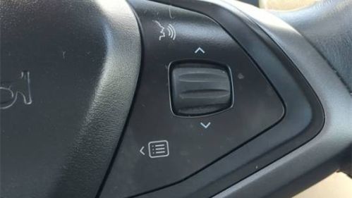 2020 Tesla Model S - Images - 27