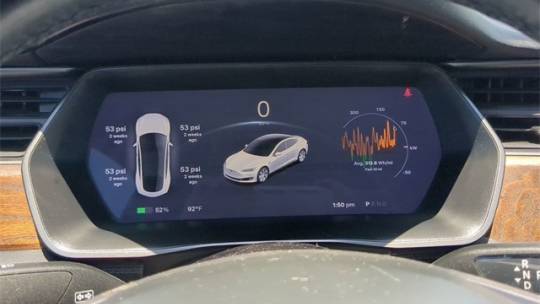 2020 Tesla Model S - Images - 28
