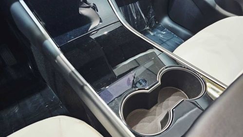 2021 Tesla Model Y - Images - 18