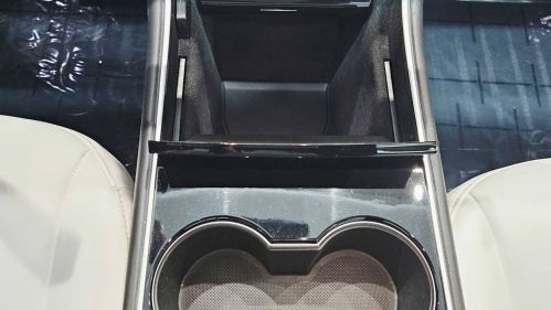 2021 Tesla Model Y - Images - 19