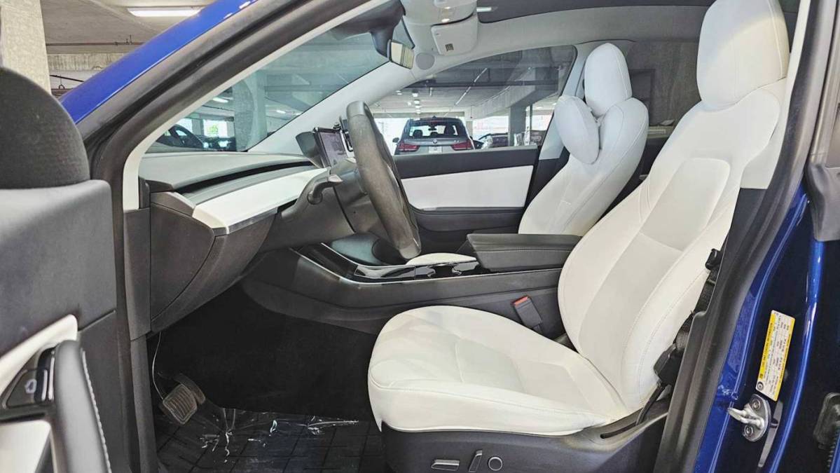 2021 Tesla Model Y - Images - 24