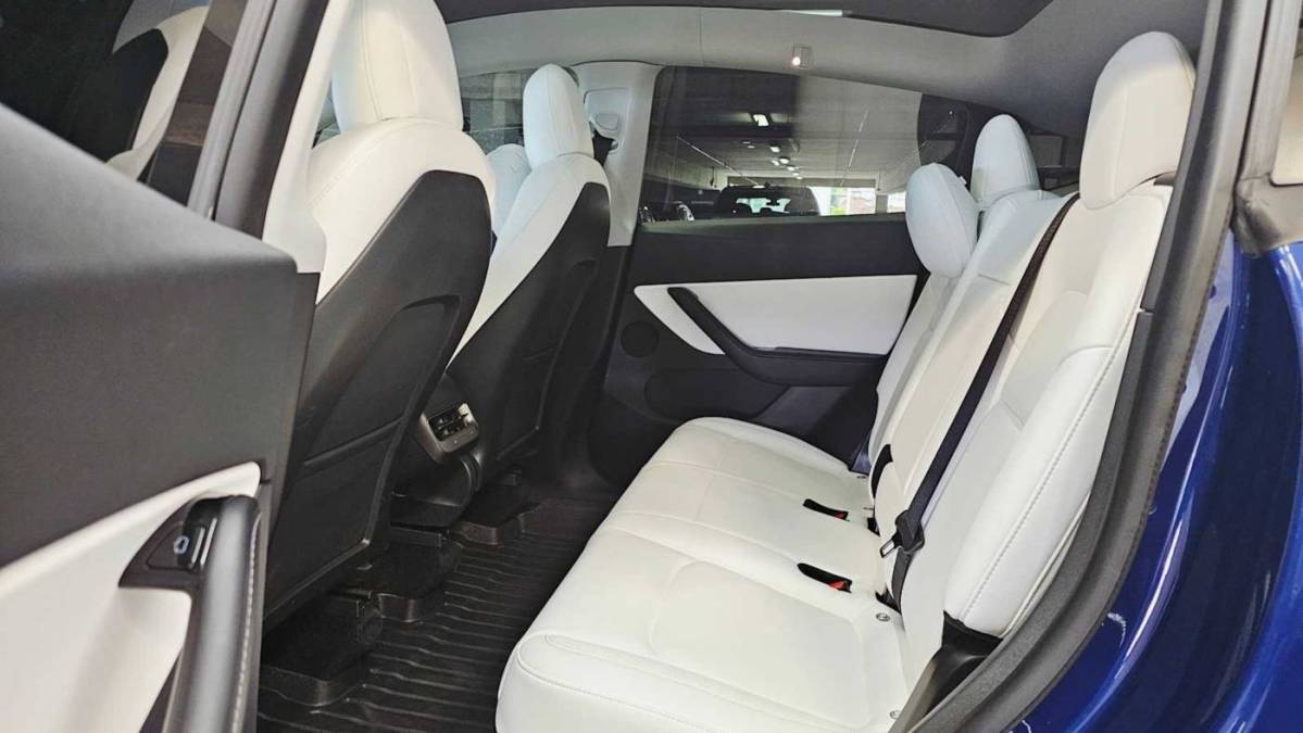 2021 Tesla Model Y - Images - 26