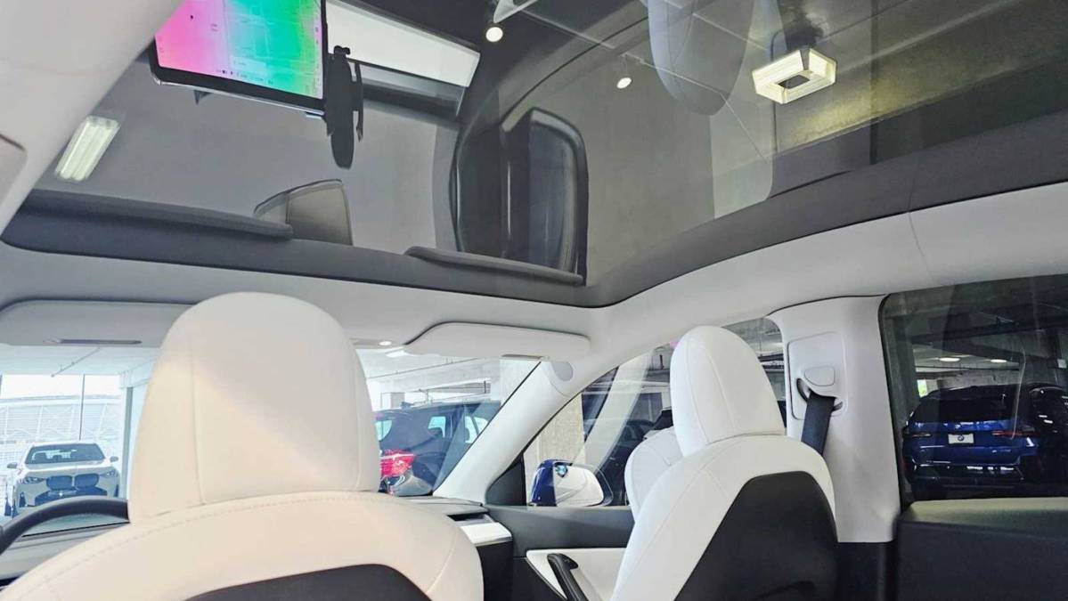 2021 Tesla Model Y - Images - 27