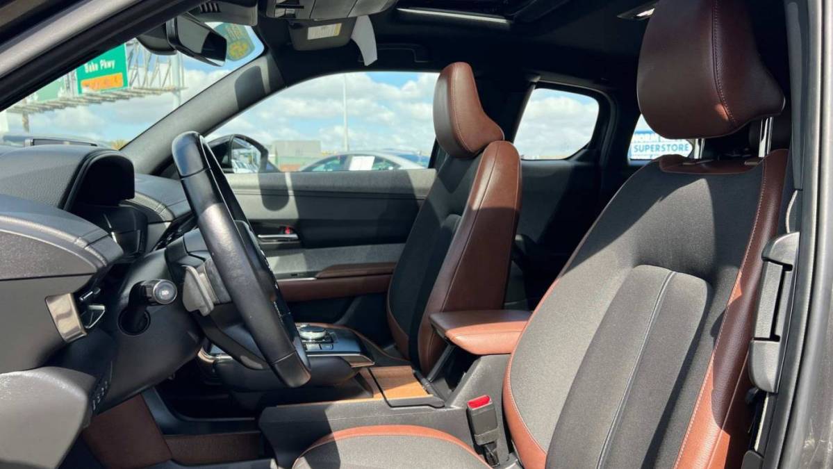 2023 Mazda MX-30 EV - Images - 17