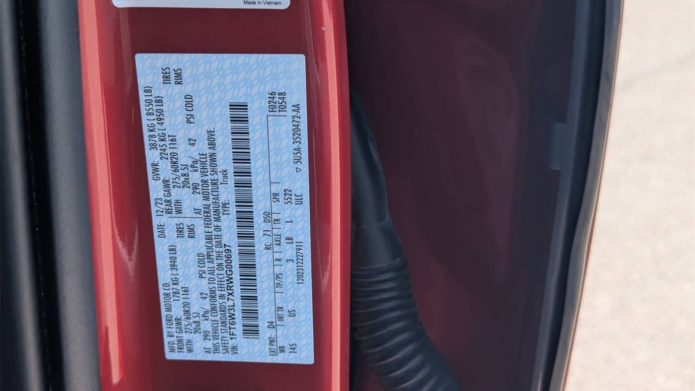 2024 Ford F-150 Lightning 1FT6W3L7XRWG00697