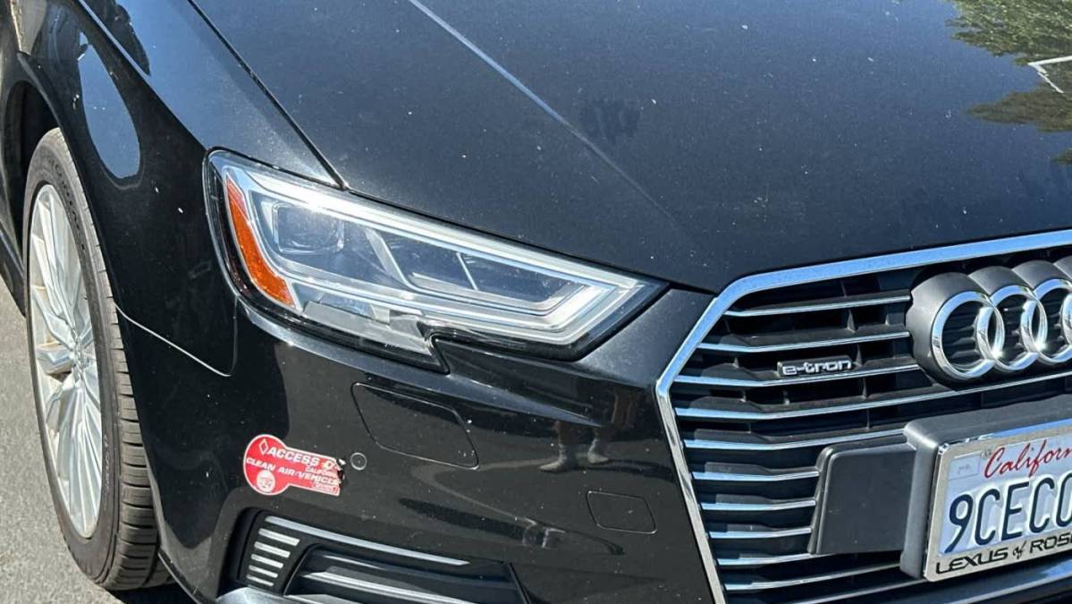 2017 Audi A3 Sportback e-tron - Images - 8