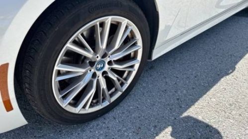2024 BMW 3 Series - Images - 13