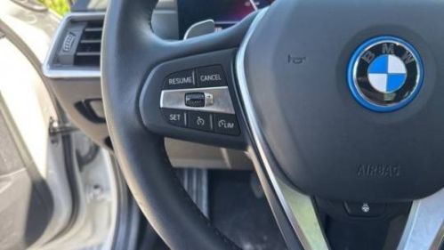 2024 BMW 3 Series - Images - 20