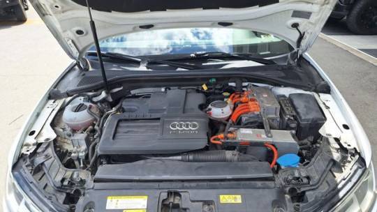 2017 Audi A3 Sportback e-tron - Images - 21