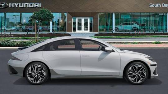 2025 Hyundai IONIQ 6 KMHM54AA8SA093814