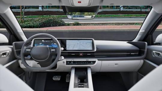 2025 Hyundai IONIQ 6 KMHM54AA8SA093814