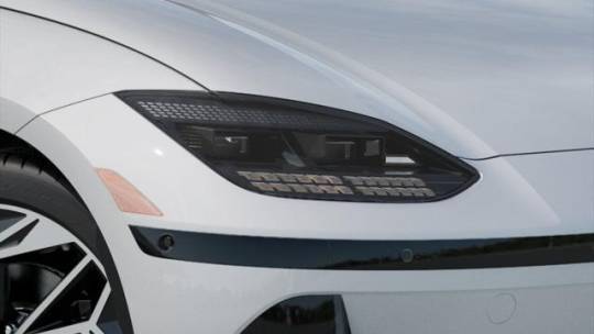 2025 Hyundai IONIQ 6 KMHM54AA8SA093814