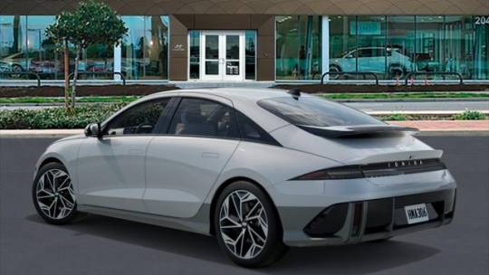 2025 Hyundai IONIQ 6 KMHM54AA8SA093814