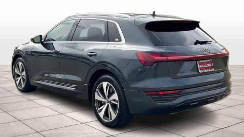 2024 Audi Q8 e-tron - Images - 10