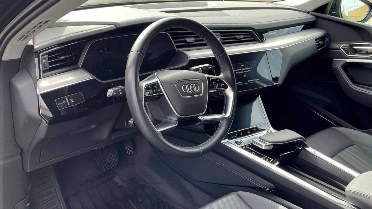 2024 Audi Q8 e-tron - Images - 12