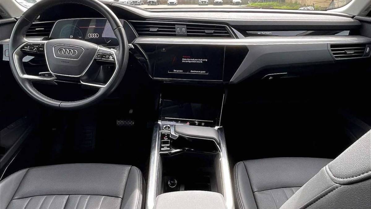 2024 Audi Q8 e-tron - Images - 13