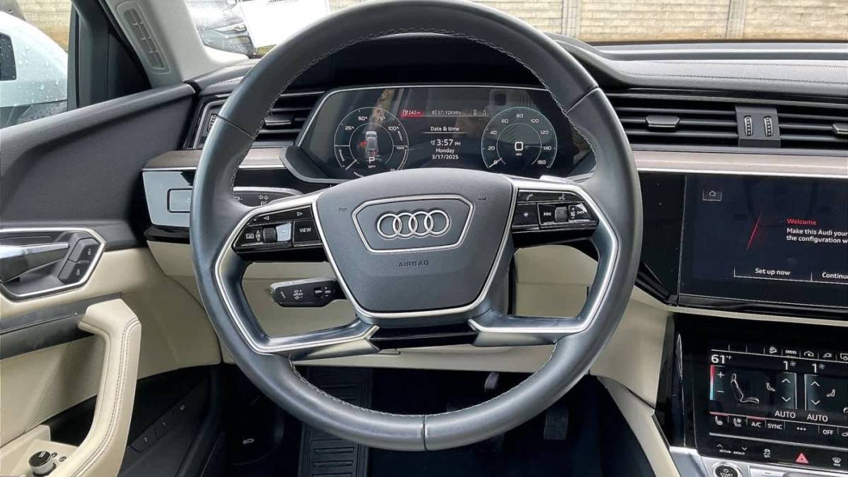 2024 Audi Q8 e-tron - Images - 5