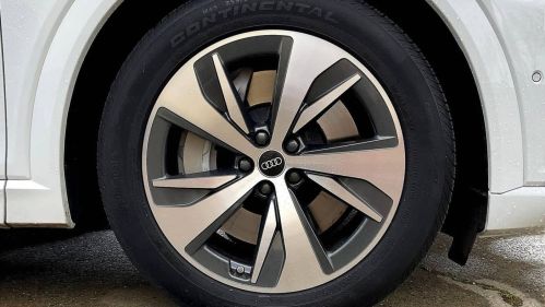 2024 Audi Q8 e-tron - Images - 8