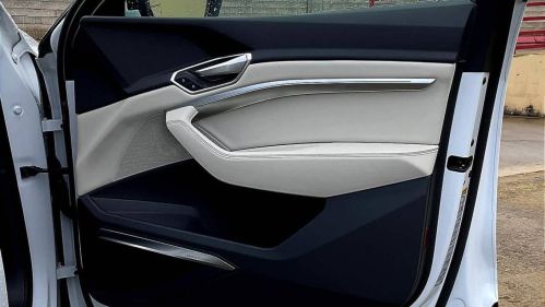 2024 Audi Q8 e-tron - Images - 18