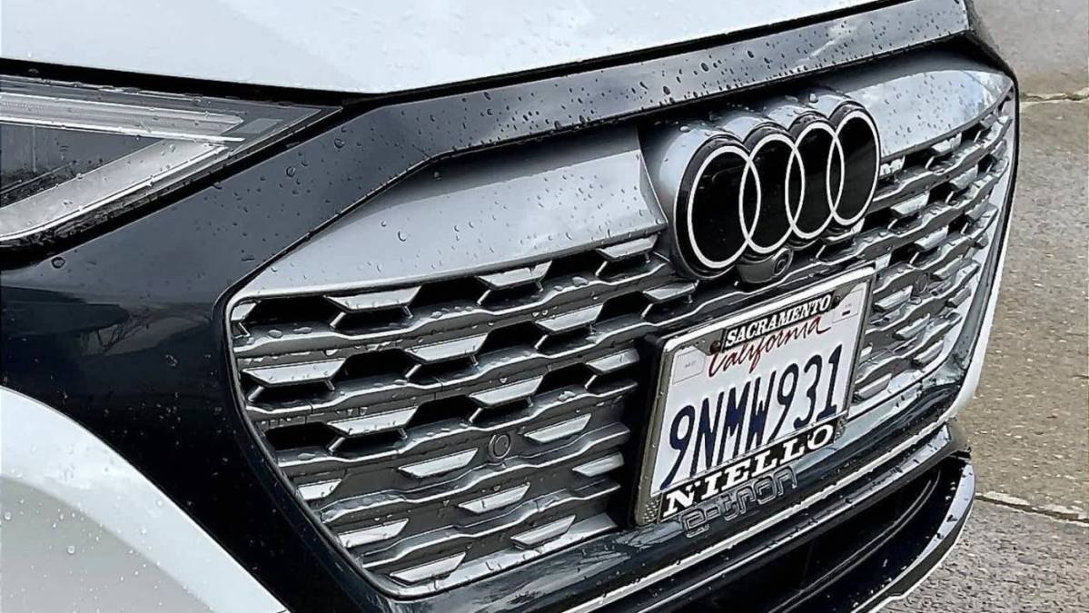 2024 Audi Q8 e-tron - Images - 24