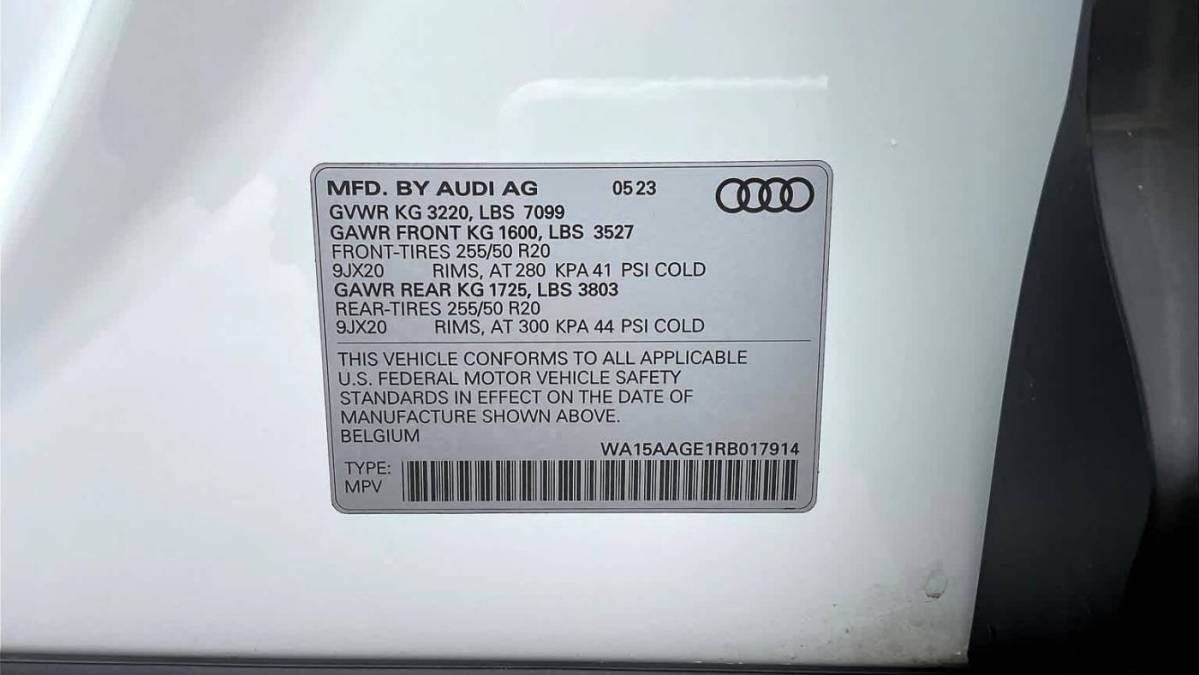 2024 Audi Q8 e-tron - Images - 25