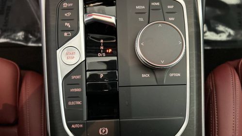 2024 BMW 3 Series - Images - 16