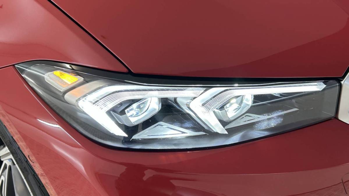 2024 BMW 3 Series - Images - 28