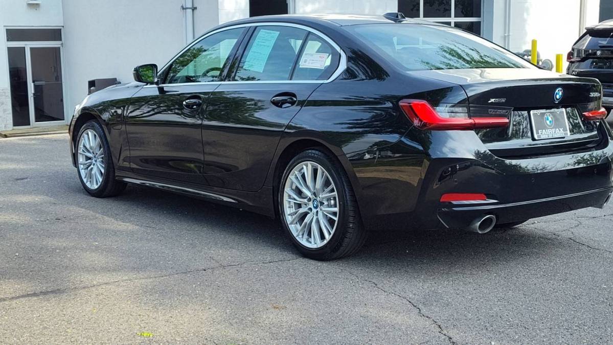 2024 BMW 3 Series - Images - 3