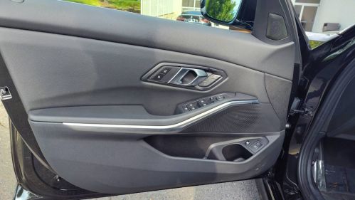 2024 BMW 3 Series - Images - 16