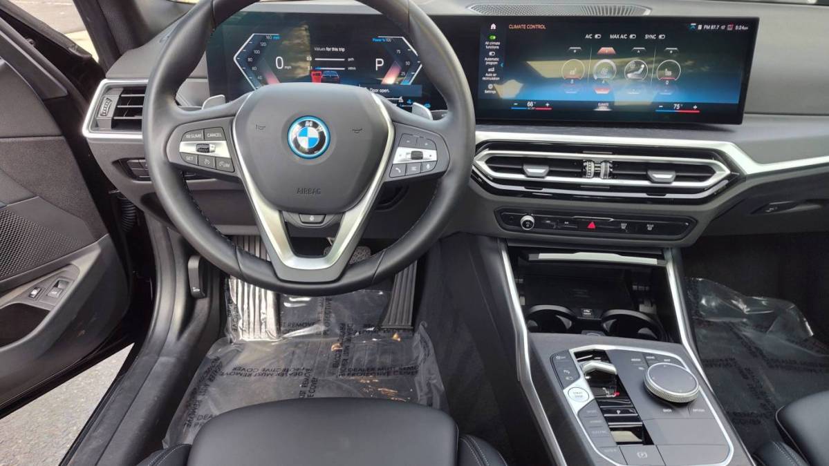 2024 BMW 3 Series - Images - 20