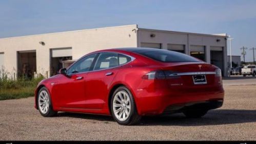 2016 Tesla Model S - Images - 5