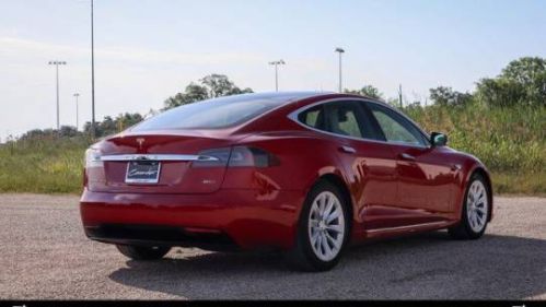 2016 Tesla Model S - Images - 6