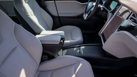 2016 Tesla Model S - Images - 20