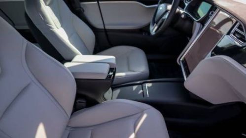 2016 Tesla Model S - Images - 20