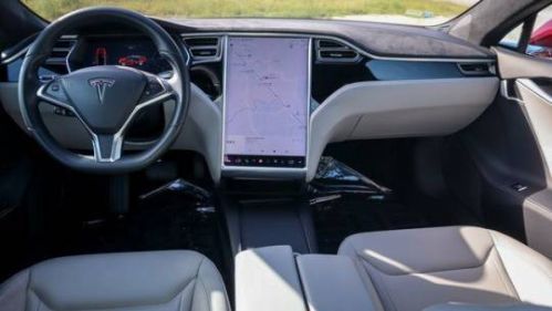 2016 Tesla Model S - Images - 22