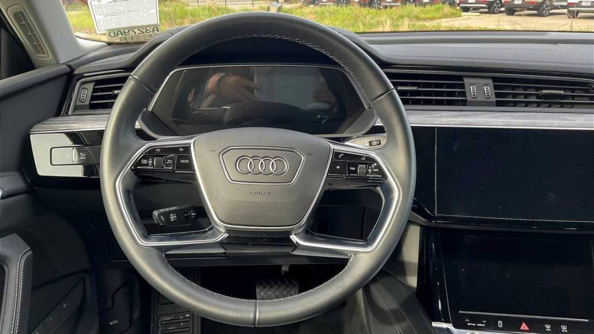 2024 Audi Q8 e-tron - Images - 5