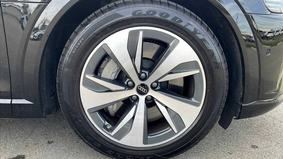 2024 Audi Q8 e-tron - Images - 8