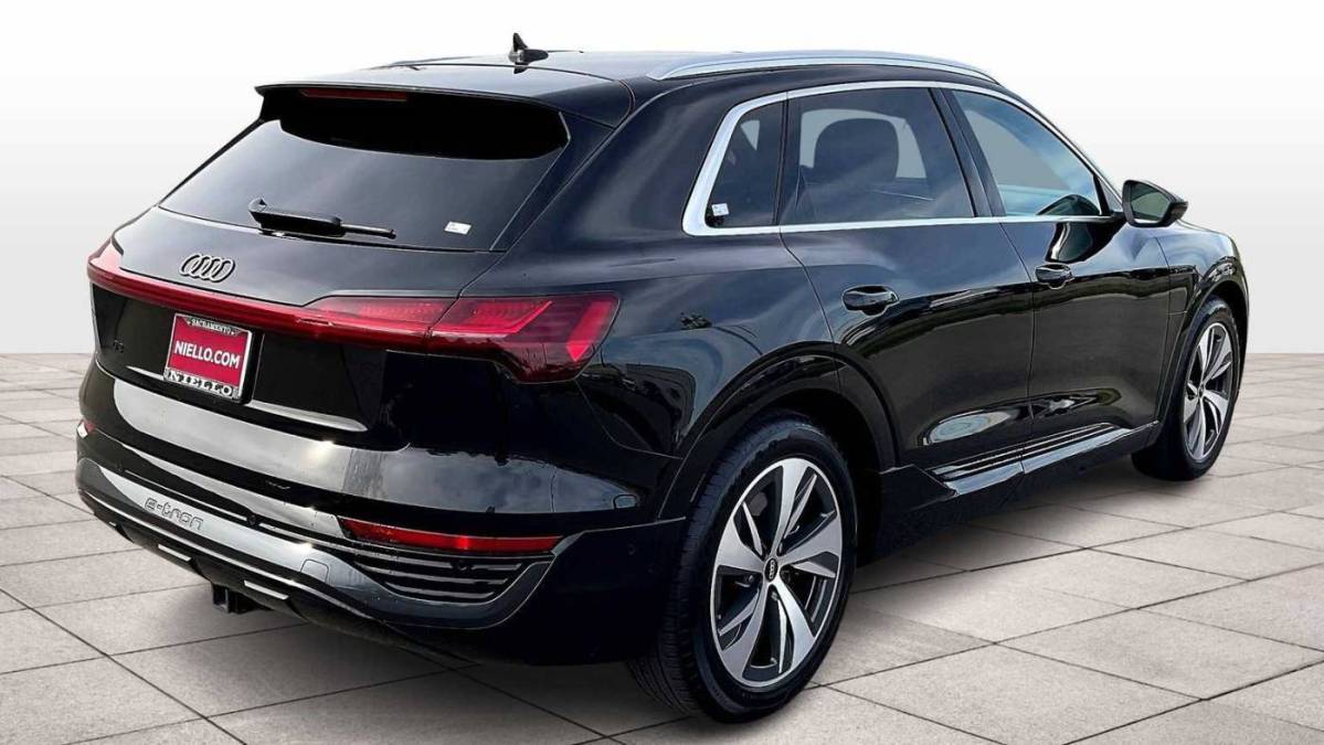 2024 Audi Q8 e-tron - Images - 11