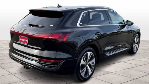 2024 Audi Q8 e-tron - Images - 11