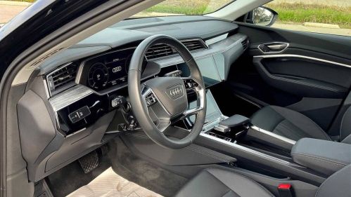 2024 Audi Q8 e-tron - Images - 12