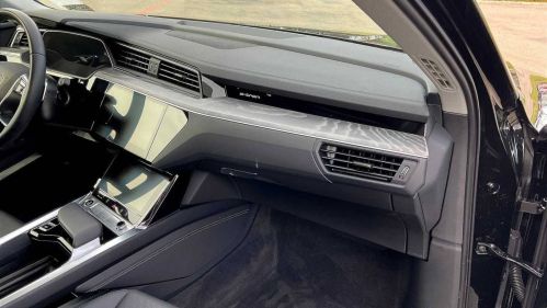2024 Audi Q8 e-tron - Images - 14