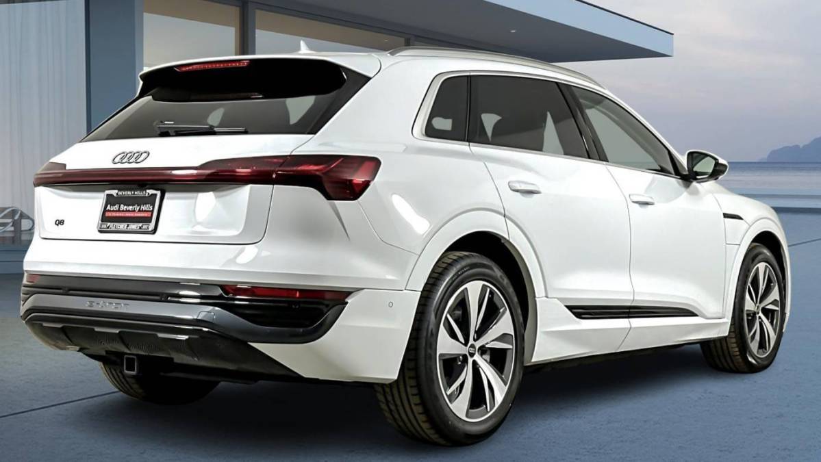 2024 Audi Q8 e-tron - Images - 3